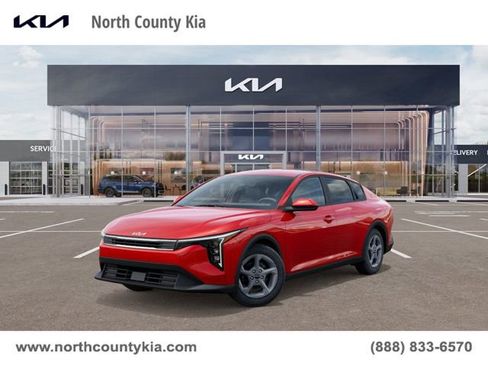 New 2025 Kia K4 LXS image 1