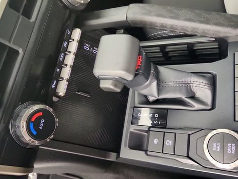 Used 2024 Toyota Tacoma TRD Sport RWD image 18