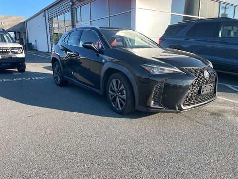 Used 2019 Lexus UX 200 F Sport w/ F Sport Premium Package FWD image 2