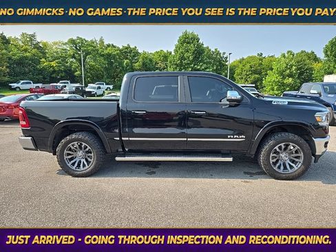 Used 2022 RAM 1500 Laramie AWD/4WD image 8