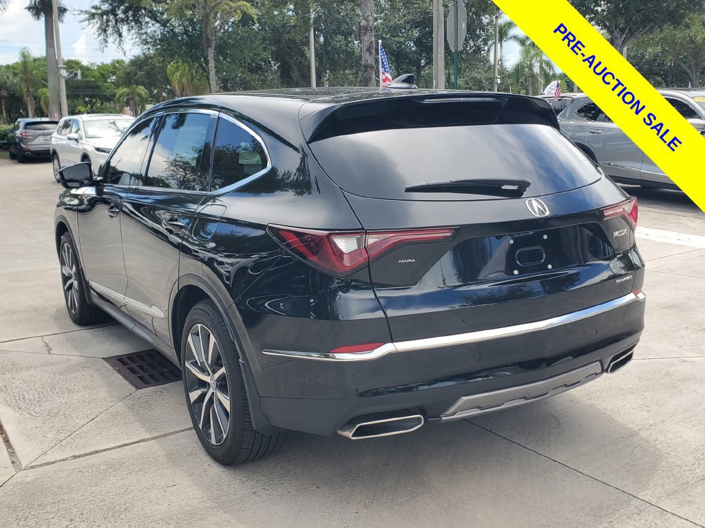 Used 2025 Acura MDX w/ Technology Package AWD/4WD image 5