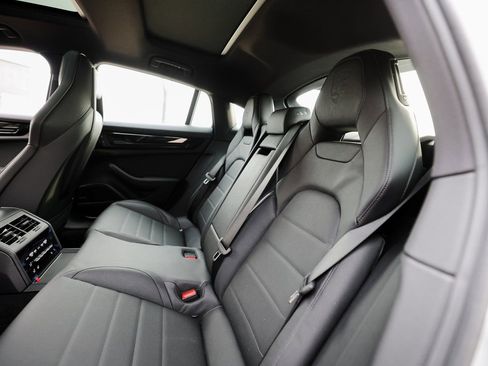 New 2026 Porsche Panamera 4 image 25