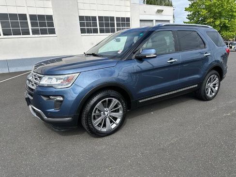 Certified 2019 Ford Explorer Limited AWD/4WD image 2