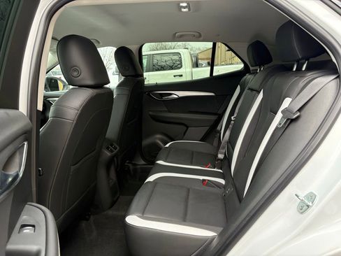 Used 2025 Buick Envision Sport Touring AWD/4WD image 42