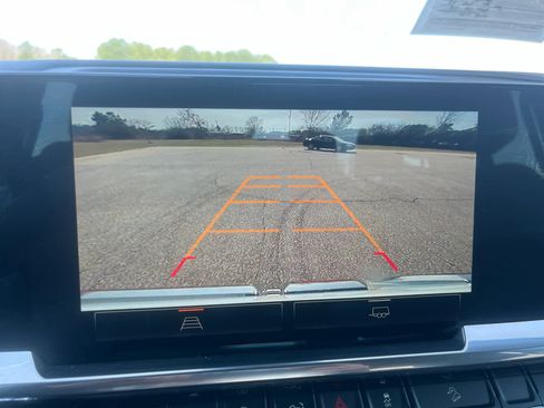 Used 2023 GMC Sierra 1500 Elevation w/ X31 Off-Road Package image 17