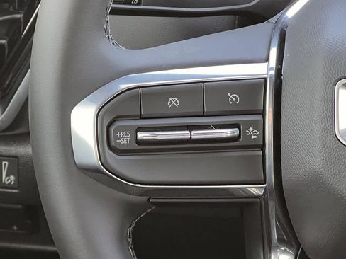 New 2026 GMC Canyon Elevation w/ Convenience Package image 14