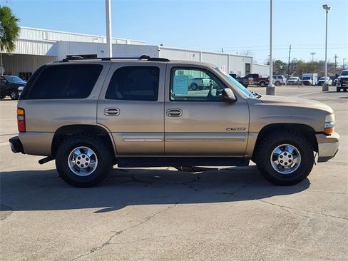 Used 2001 Chevrolet Tahoe LT w/ LT Preferred Equipment Group image 26