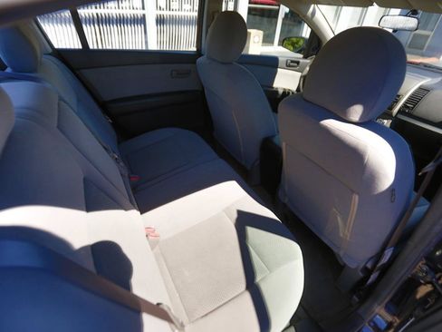 Used 2010 Nissan Sentra 2.0 FWD image 16