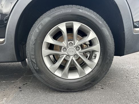 Used 2019 Hyundai Santa Fe SEL image 20