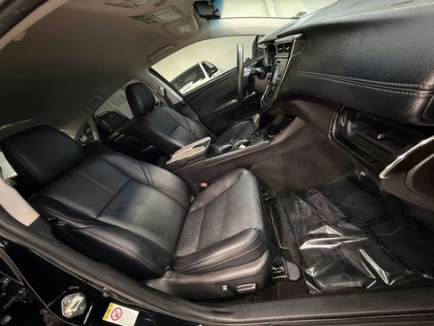 Used 2018 Toyota Avalon XLE image 24