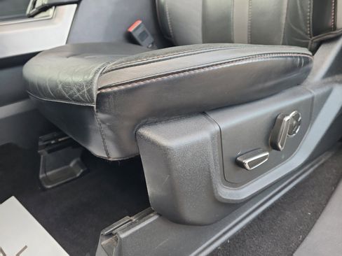 Used 2019 Ford F350 Platinum w/ Platinum Ultimate Package image 13