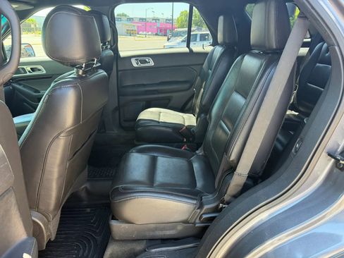 Used 2014 Ford Explorer Limited w/ Equipment Group 301A AWD/4WD image 13