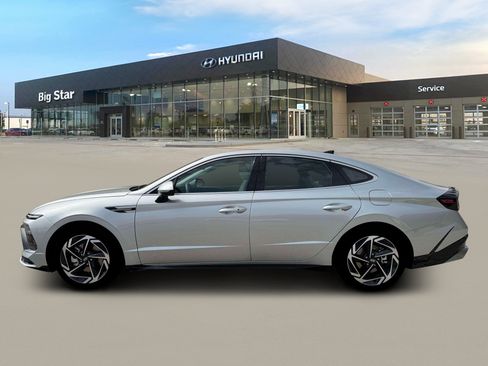New 2026 Hyundai Sonata SEL FWD image 3