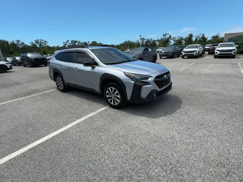 Used 2024 Subaru Outback Premium AWD/4WD image 2
