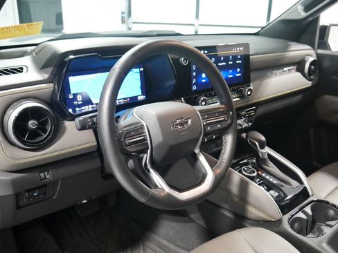 Used 2023 Chevrolet Colorado ZR2 w/ ZR2 Convenience Package III image 9