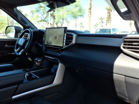 Used 2025 Toyota Tundra Limited image 11