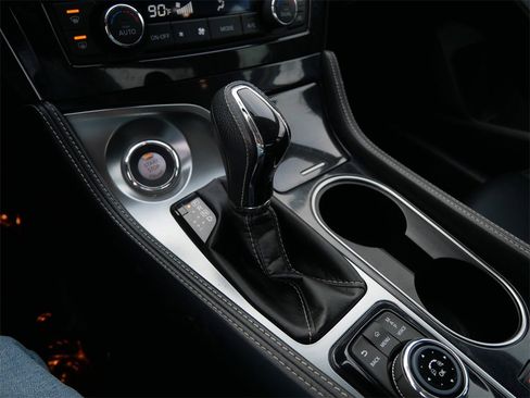 Used 2017 Nissan Maxima 3.5 SV image 31