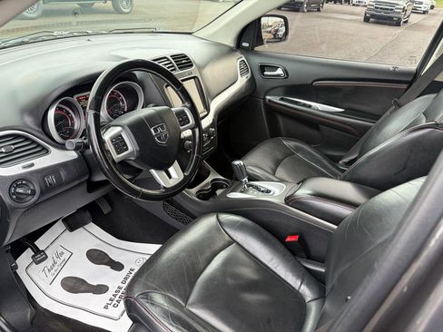 Used 2019 Dodge Journey GT w/ Blacktop Package FWD image 10