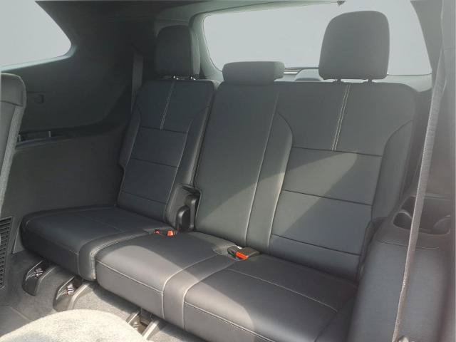 Used 2024 GMC Acadia Elevation w/ Luxury Package FWD image 11
