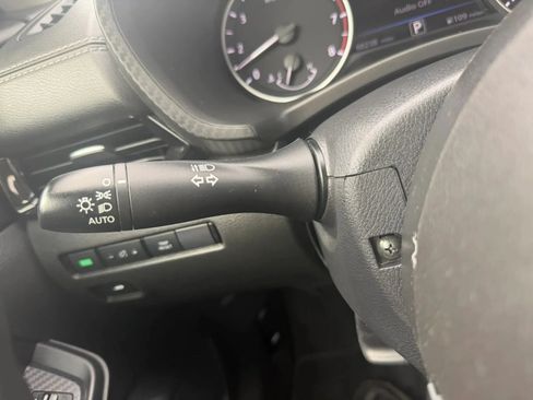 Used 2024 Nissan Sentra SV FWD image 16