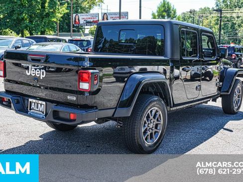 Used 2023 Jeep Gladiator Overland image 6