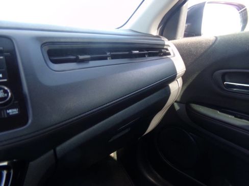 Used 2021 Honda HR-V LX image 22