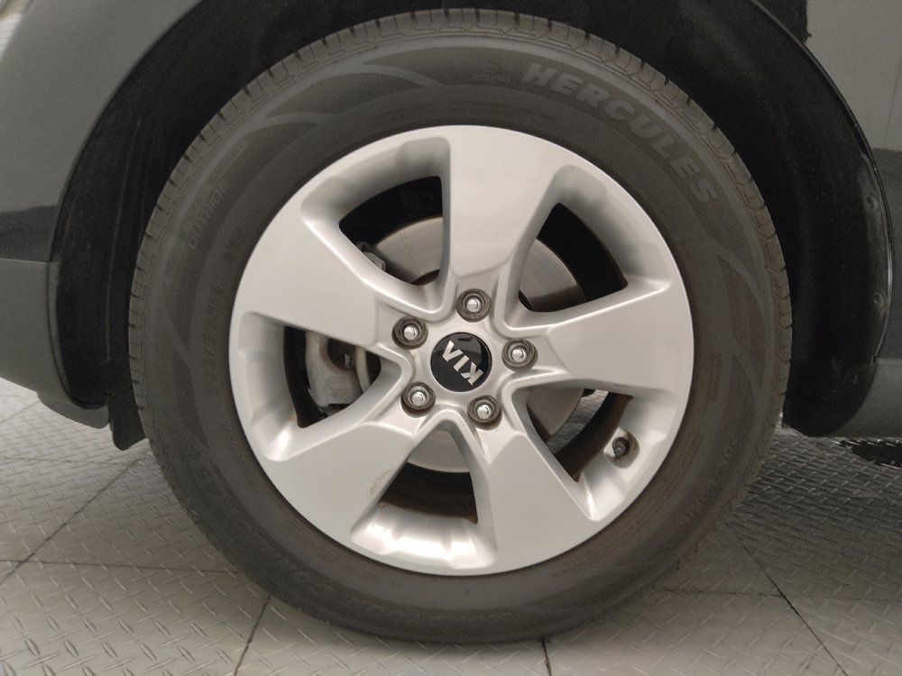 Used 2019 Kia Soul FWD image 31