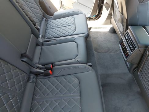 New 2026 Audi SQ8 Premium Plus AWD/4WD image 11