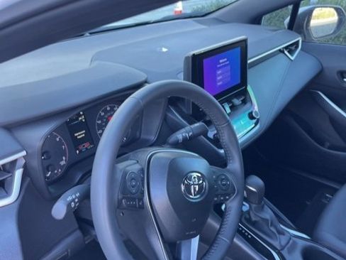 Used 2025 Toyota Corolla SE image 13