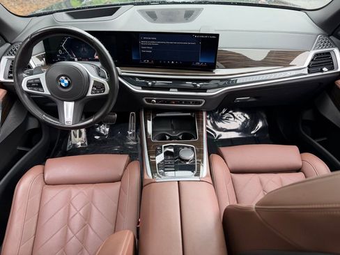 Used 2024 BMW X5 xDrive40i w/ M Sport Package AWD/4WD image 41