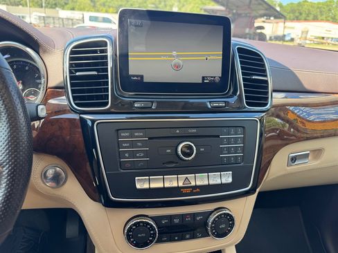 Used 2019 Mercedes-Benz GLS 450 GLS450 w/ Premium 1 Package image 8