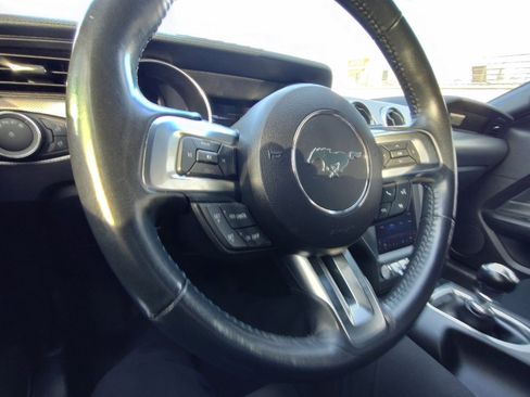 Used 2018 Ford Mustang GT image 30