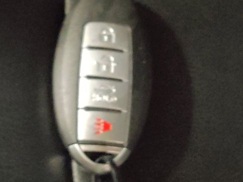 Used 2022 Nissan Sentra SR w/ SR Premium Package FWD image 32