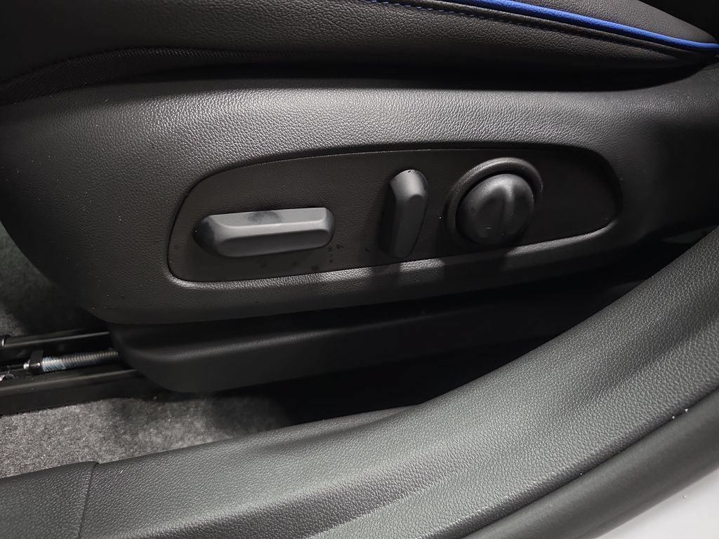 New 2026 Buick Envista Sport Touring w/ Convenience I Package FWD image 29