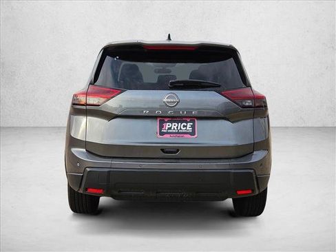 Used 2024 Nissan Rogue S FWD image 6