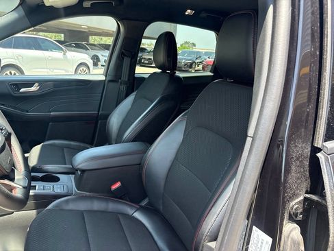 Used 2025 Ford Escape ST-Line FWD image 12