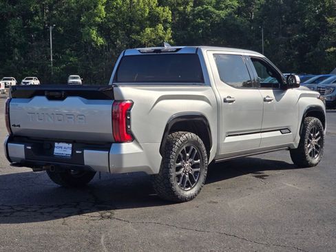 Used 2022 Toyota Tundra Platinum w/ Advanced Package AWD/4WD image 7