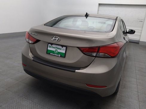 Used 2016 Hyundai Elantra SE w/ Option Group 02 image 7
