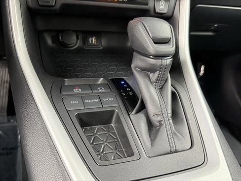 Certified 2025 Toyota RAV4 LE image 23