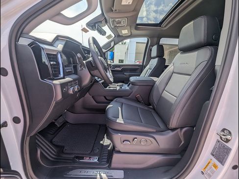 New 2026 GMC Sierra 3500 Denali w/ Denali Reserve Package AWD/4WD image 15