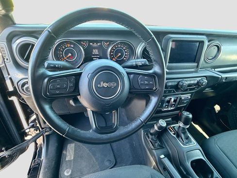 Used 2022 Jeep Wrangler Sport AWD/4WD image 12