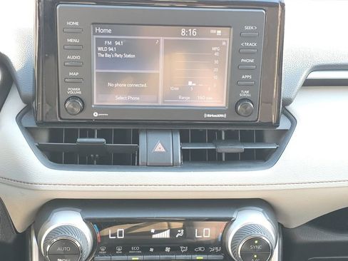 Used 2021 Toyota RAV4 XLE w/ Convenience Package AWD/4WD image 14