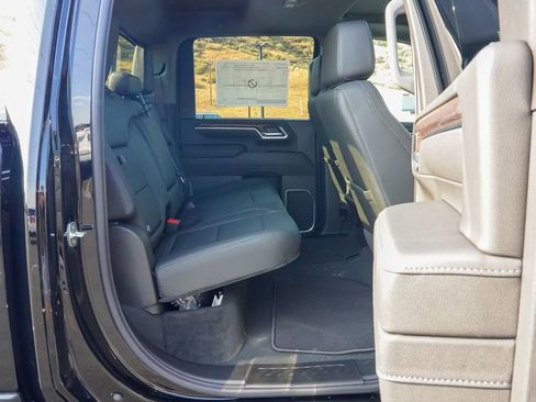 New 2025 GMC Sierra 2500 SLT w/ SLT Premium Package image 16