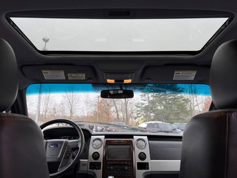 Used 2012 Ford F150 Lariat w/ Lariat Chrome Pkg image 21