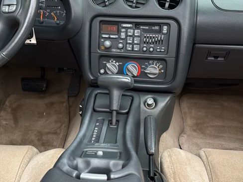 Used 1996 Pontiac Firebird Trans Am RWD image 19