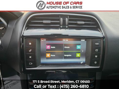 Used 2018 Jaguar F-PACE Premium AWD/4WD image 33