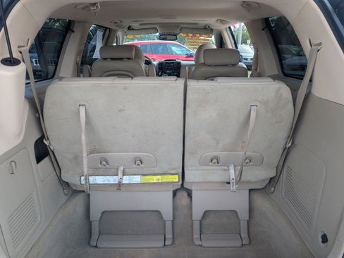 Used 2006 Kia Sedona EX w/ Luxury Pkg image 12