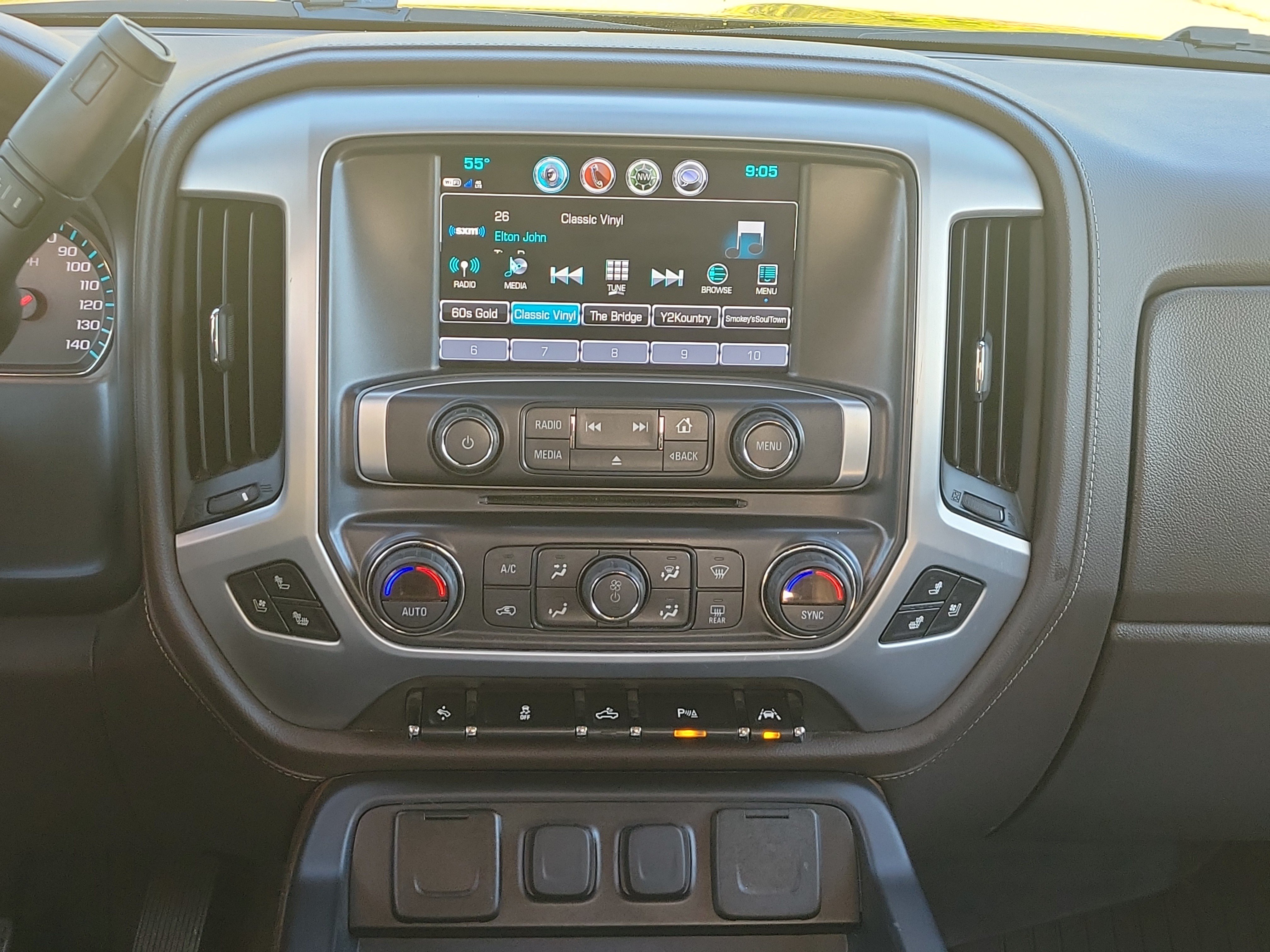 Used 2018 GMC Sierra 1500 SLT AWD/4WD image 25