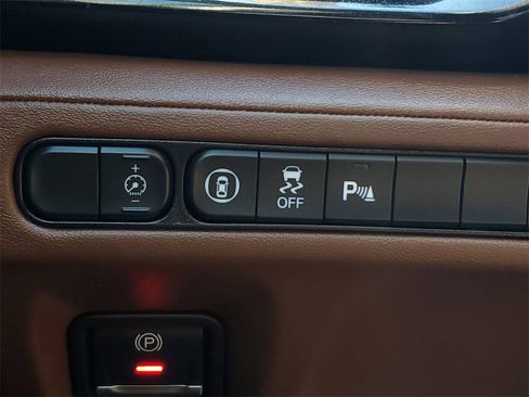 Certified 2024 Acura MDX SH-AWD w/ Technology Package image 33