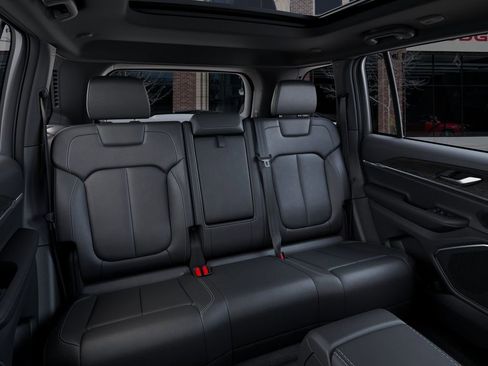 New 2026 Jeep Grand Cherokee Limited w/ Limited Altitude Package image 15